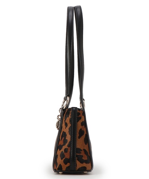 Guess(ゲス)の「DOMITILLA Shoulder Bag ショルダーバッグ (ハンドバッグ・レディース・レオパード・ONE SIZE)」の3枚目の写真