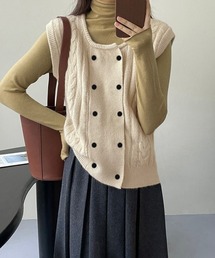 ケーブル編みニットベスト ダブルブレスト