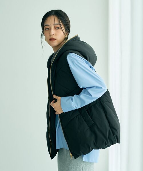 YECCA VECCA（イェッカヴェッカ）の「中綿フーディージレ（ベスト・レディース・ブラウン/ブラック/グレイッシュベージュ・FREE）」の7枚目の写真