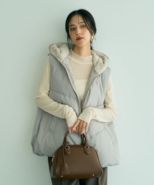 YECCA VECCA（イェッカヴェッカ）の「中綿フーディージレ（ベスト・レディース・ブラウン/ブラック/グレイッシュベージュ・FREE）」の13枚目の写真