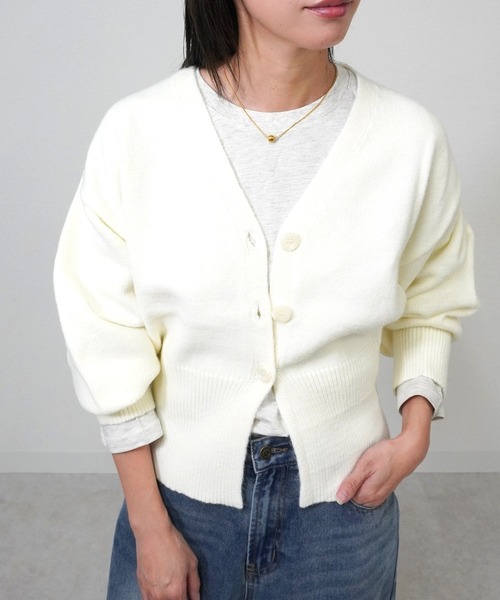 gossara(ゴサラ)の「アルパカタッチVネックCD(カーディガン/ボレロ・レディース・ベージュ/チャコール/アイボリー・FREE)」の1枚目の写真