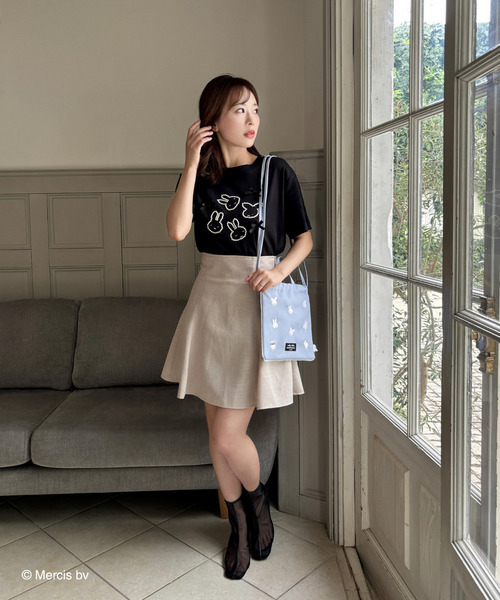 MIIA（ミーア）の「miffy パールリボンTシャツ（Tシャツ/カットソー・レディース・オフホワイト/ブラック・FREE）」の6枚目の写真