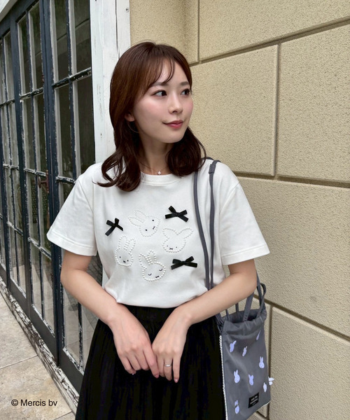 MIIA（ミーア）の「miffy パールリボンTシャツ（Tシャツ/カットソー・レディース・オフホワイト/ブラック・FREE）」の8枚目の写真
