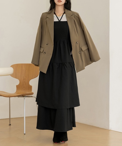 DAY CLOSET（デイ クローゼット）の「【肩紐アジャスター調節可/ロング丈/バックシャーリング】ストラッピーティアードフリルキャミワンピース レディース（ワンピース・レディース・ライトベージュ/ブラック・L/M）」の5枚目の写真