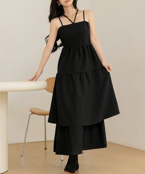 DAY CLOSET（デイ クローゼット）の「【肩紐アジャスター調節可/ロング丈/バックシャーリング】ストラッピーティアードフリルキャミワンピース レディース（ワンピース・レディース・ライトベージュ/ブラック・L/M）」の7枚目の写真