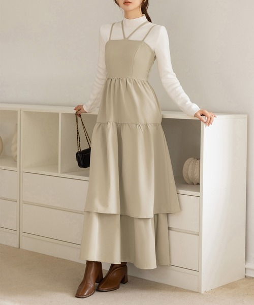 DAY CLOSET（デイ クローゼット）の「【肩紐アジャスター調節可/ロング丈/バックシャーリング】ストラッピーティアードフリルキャミワンピース レディース（ワンピース・レディース・ライトベージュ/ブラック・L/M）」の9枚目の写真