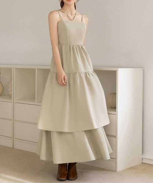DAY CLOSET（デイ クローゼット）の「【肩紐アジャスター調節可/ロング丈/バックシャーリング】ストラッピーティアードフリルキャミワンピース レディース（ワンピース・レディース・ライトベージュ/ブラック・L/M）」の10枚目の写真