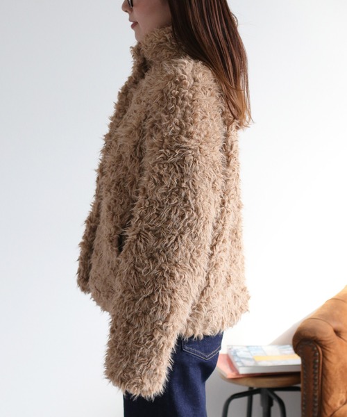 cepo（セポ）の「〈ふわふわ、柔らか、大人可愛い♪〉カールファーブルゾン（ブルゾン・レディース・ベージュ/ブラウン/オフホワイト・M）」の18枚目の写真