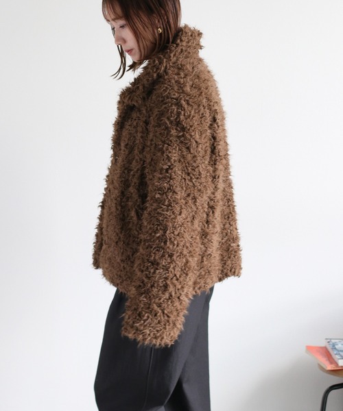 cepo（セポ）の「〈ふわふわ、柔らか、大人可愛い♪〉カールファーブルゾン（ブルゾン・レディース・ベージュ/ブラウン/オフホワイト・M）」の12枚目の写真