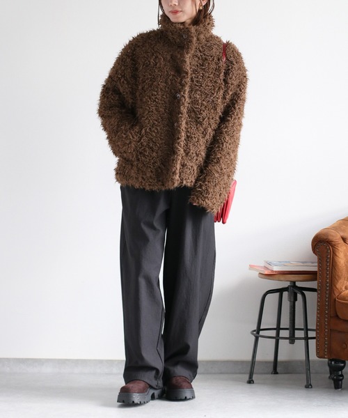 cepo（セポ）の「〈ふわふわ、柔らか、大人可愛い♪〉カールファーブルゾン（ブルゾン・レディース・ベージュ/ブラウン/オフホワイト・M）」の4枚目の写真