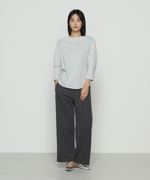 Gabardine K.T(ギャバジンケーティー)の「80/-ポンチ ブラウス見えプルオーバー(Tシャツ/カットソー・レディース・ライトベージュ/ブラック/チャコール/ライトグレー・9号)」の5枚目の写真