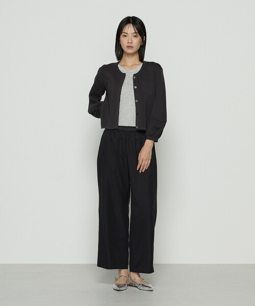 Gabardine K.T(ギャバジンケーティー)の「80/-ポンチ ブラウス見えプルオーバー(Tシャツ/カットソー・レディース・ライトベージュ/ブラック/チャコール/ライトグレー・9号)」の7枚目の写真