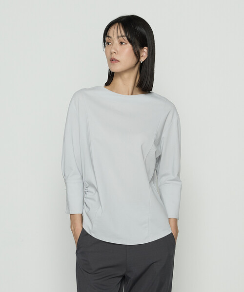 Gabardine K.T(ギャバジンケーティー)の「80/-ポンチ ブラウス見えプルオーバー(Tシャツ/カットソー・レディース・ライトベージュ/ブラック/チャコール/ライトグレー・9号)」の9枚目の写真