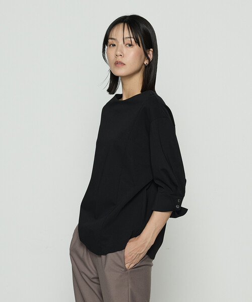 Gabardine K.T(ギャバジンケーティー)の「80/-ポンチ ブラウス見えプルオーバー(Tシャツ/カットソー・レディース・ライトベージュ/ブラック/チャコール/ライトグレー・9号)」の11枚目の写真