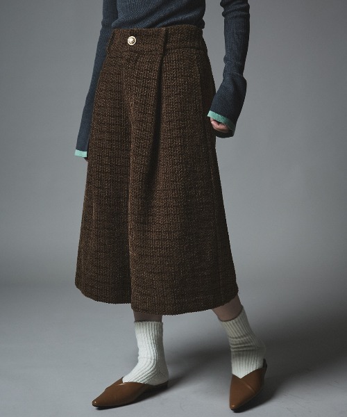 W:Huku（フーク）の「ウールミックス ツイード バミューダ パンツ / Wool-Blend Tweed Bermuda Shorts（その他パンツ・レディース・ライトグレー/ブラウン/ブラック・FREE）」の3枚目の写真