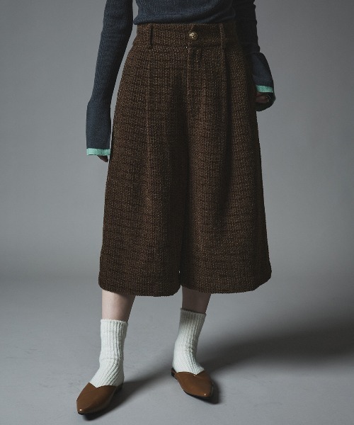 W:Huku（フーク）の「ウールミックス ツイード バミューダ パンツ / Wool-Blend Tweed Bermuda Shorts（その他パンツ・レディース・ライトグレー/ブラウン/ブラック・FREE）」の10枚目の写真