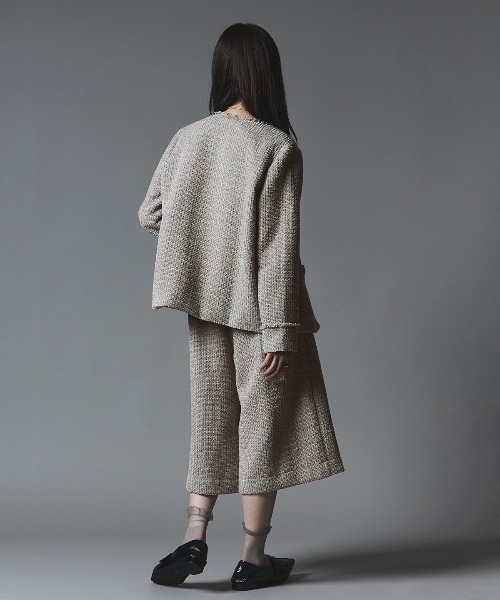 W:Huku（フーク）の「ウールミックス ツイード バミューダ パンツ / Wool-Blend Tweed Bermuda Shorts（その他パンツ・レディース・ライトグレー/ブラウン/ブラック・FREE）」の16枚目の写真