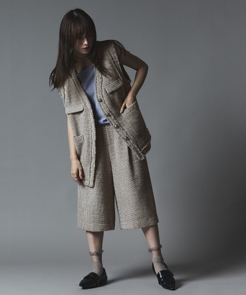W:Huku（フーク）の「ウールミックス ツイード バミューダ パンツ / Wool-Blend Tweed Bermuda Shorts（その他パンツ・レディース・ライトグレー/ブラウン/ブラック・FREE）」の18枚目の写真