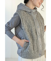 CAWAII（カワイイ）の「ニットと中綿キルティングの異素材組み合わせベスト（ベスト）」