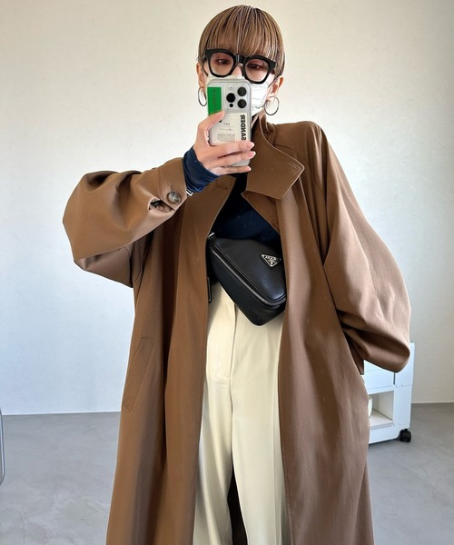 CFT.(シフト)の「スタンドカラーパーツプリーツロングコート(ステンカラーコート・レディース・ブラウン/オリーブ/カーキ・FREE)」の5枚目の写真
