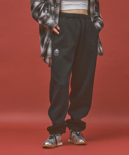 ≪Kappa×and ST ウェルネスクラブ≫シンプルロゴスウェットパンツ (ユニセックス)