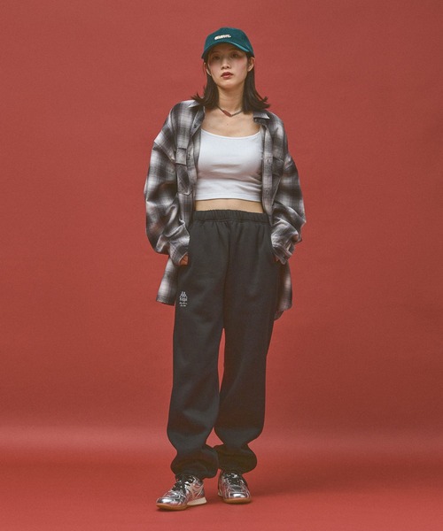 Kappa（カッパ）の「≪Kappa×and ST ウェルネスクラブ≫シンプルロゴスウェットパンツ (ユニセックス)（スウェットパンツ・レディース・レッド/ライトグリーン/ブラック/ホワイト/グレー・SMALL/MEDIUM/LARGE）」の15枚目の写真