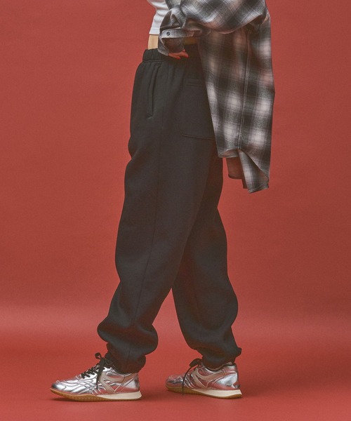 Kappa（カッパ）の「≪Kappa×and ST ウェルネスクラブ≫シンプルロゴスウェットパンツ (ユニセックス)（スウェットパンツ・レディース・レッド/ライトグリーン/ブラック/ホワイト/グレー・SMALL/MEDIUM/LARGE）」の18枚目の写真