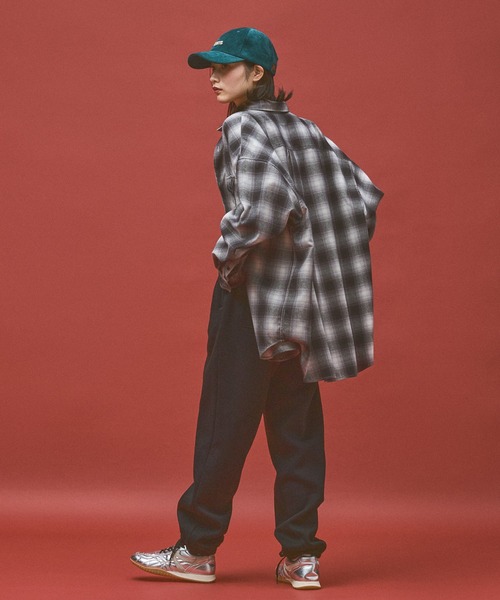 Kappa（カッパ）の「≪Kappa×and ST ウェルネスクラブ≫シンプルロゴスウェットパンツ (ユニセックス)（スウェットパンツ・レディース・レッド/ライトグリーン/ブラック/ホワイト/グレー・SMALL/MEDIUM/LARGE）」の12枚目の写真