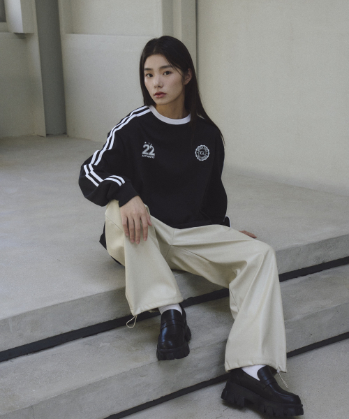 THE GREEN LAB（ザグリーンラボ）の「サッカーフットボール配色長袖Tシャツ[ブラック]（Tシャツ/カットソー・メンズ・その他・SMALL）」の4枚目の写真