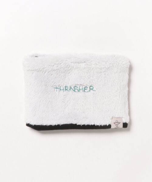 THRASHER(スラッシャー)の「KNIT/BOA REVERSIBLE KIDS NECK WARMER/THRASHER スラッシャー ニット×ボア リバーシブル キッズ ネックウォーマー(ネックウォーマー/スヌード・キッズ・ブラック/アイボリー・FREE)」の4枚目の写真