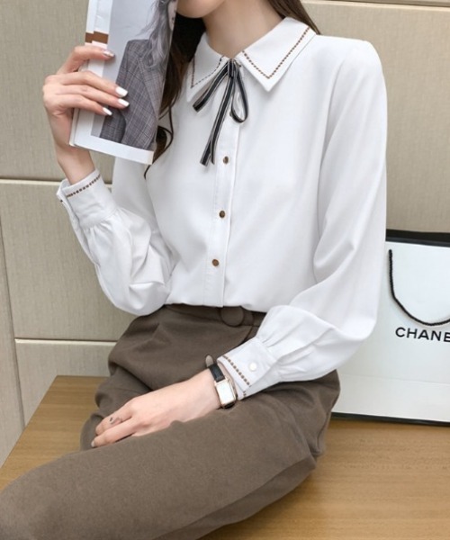 yuue' ( wear )(ユーイ)の「リボン付きステッチデザインボウタイシャツブラウス(シャツ/ブラウス・レディース・ホワイト/ブルー・FREE)」の12枚目の写真