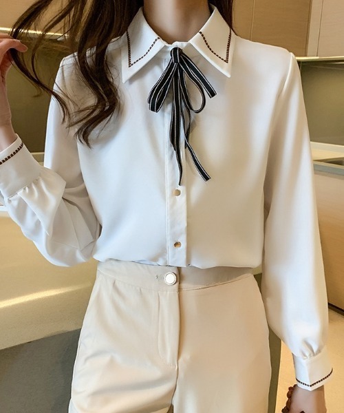 yuue' ( wear )(ユーイ)の「リボン付きステッチデザインボウタイシャツブラウス(シャツ/ブラウス・レディース・ホワイト/ブルー・FREE)」の4枚目の写真