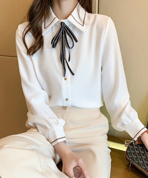 yuue' ( wear )(ユーイ)の「リボン付きステッチデザインボウタイシャツブラウス(シャツ/ブラウス・レディース・ホワイト/ブルー・FREE)」の7枚目の写真