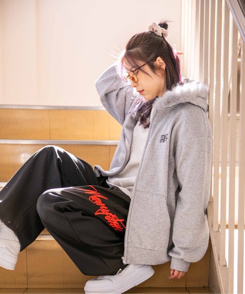 セール】《ファーフード×裏起毛》レディース ジップパーカー