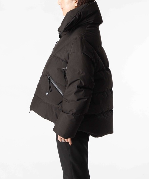 WOOLRICH（ウールリッチ）の「WOOLRICH GTX JACKET ウールリッチ ゴアウィンドーストッパー ダウンジャケット（ダウンジャケット/コート・レディース・ブラック/クリーム・SMALL/MEDIUM/LARGE）」の4枚目の写真