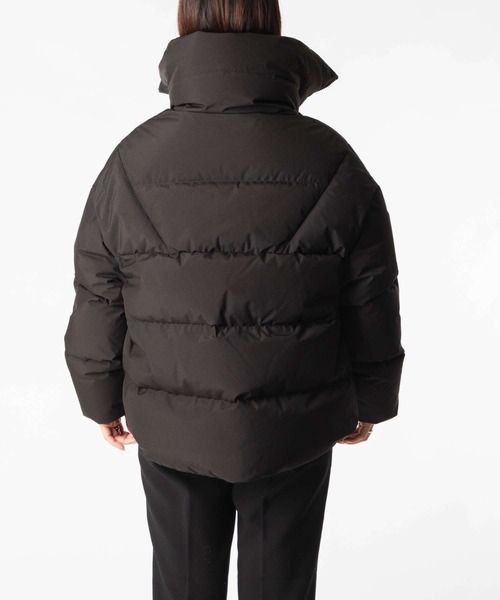 WOOLRICH（ウールリッチ）の「WOOLRICH GTX JACKET ウールリッチ ゴアウィンドーストッパー ダウンジャケット（ダウンジャケット/コート・レディース・ブラック/クリーム・SMALL/MEDIUM/LARGE）」の5枚目の写真