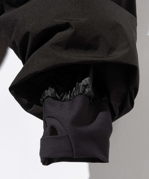 WOOLRICH（ウールリッチ）の「WOOLRICH GTX JACKET ウールリッチ ゴアウィンドーストッパー ダウンジャケット（ダウンジャケット/コート・レディース・ブラック/クリーム・SMALL/MEDIUM/LARGE）」の13枚目の写真