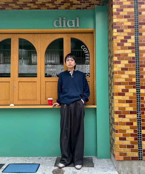 UNDERSTATEMENTs（アンダーステイトメント）の「【ユニセックス】配色ヘンリーネックニット（ニット/セーター・メンズ・レッド/ネイビー・MEDIUM/LARGE）」の10枚目の写真