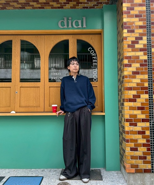 UNDERSTATEMENTs（アンダーステイトメント）の「【ユニセックス】配色ヘンリーネックニット（ニット/セーター・メンズ・レッド/ネイビー・MEDIUM/LARGE）」の11枚目の写真