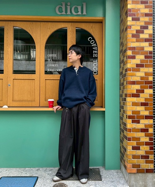 UNDERSTATEMENTs（アンダーステイトメント）の「【ユニセックス】配色ヘンリーネックニット（ニット/セーター・メンズ・レッド/ネイビー・MEDIUM/LARGE）」の15枚目の写真