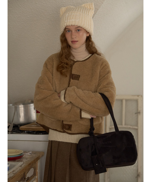 ANOETIC(アノエティック)の「COZY FAKE FUR JACKET_BROWN(ムートンコート・レディース・ブラウン・FREE)」の3枚目の写真