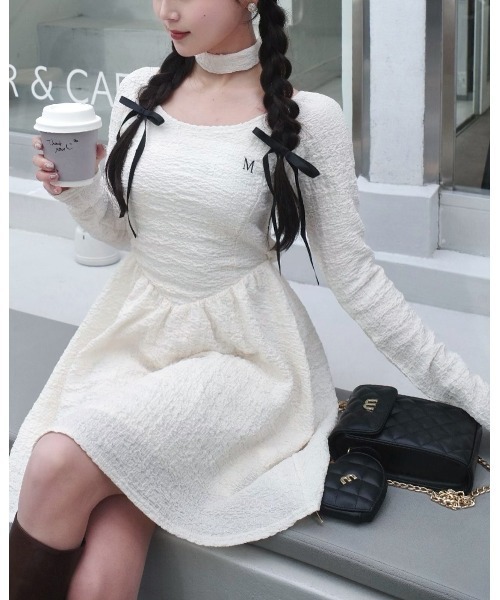 MISTREASS(ミストレアス)の「Ripple Back Open Mini Dress With Tie(ワンピース・レディース・ブラック/アイボリー・FREE)」の15枚目の写真