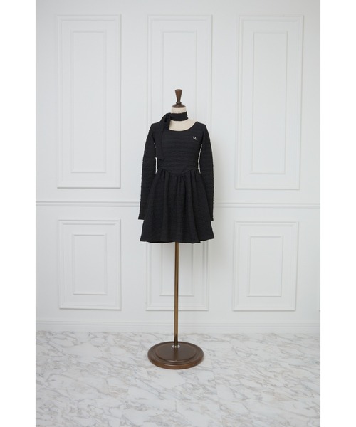 MISTREASS(ミストレアス)の「Ripple Back Open Mini Dress With Tie(ワンピース・レディース・ブラック/アイボリー・FREE)」の14枚目の写真