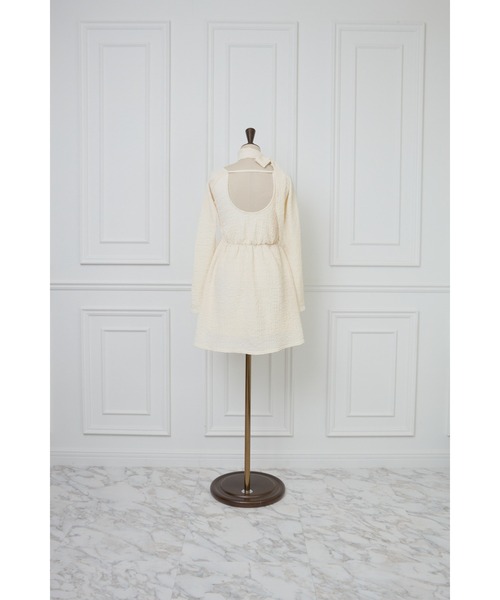 MISTREASS(ミストレアス)の「Ripple Back Open Mini Dress With Tie(ワンピース・レディース・ブラック/アイボリー・FREE)」の13枚目の写真