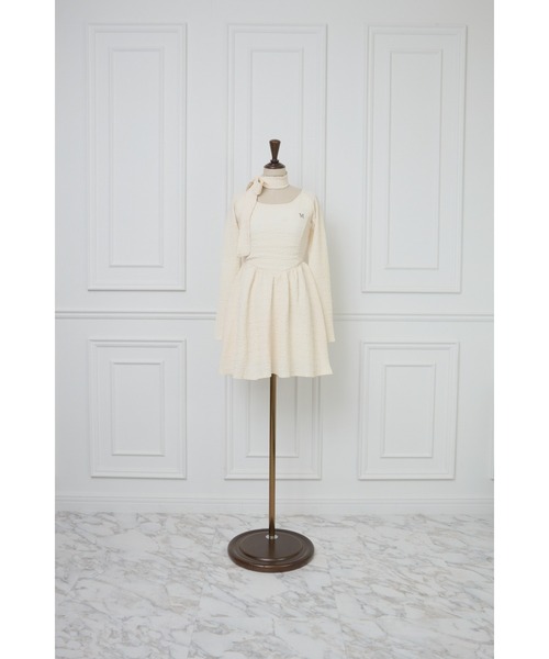MISTREASS(ミストレアス)の「Ripple Back Open Mini Dress With Tie(ワンピース・レディース・ブラック/アイボリー・FREE)」の11枚目の写真