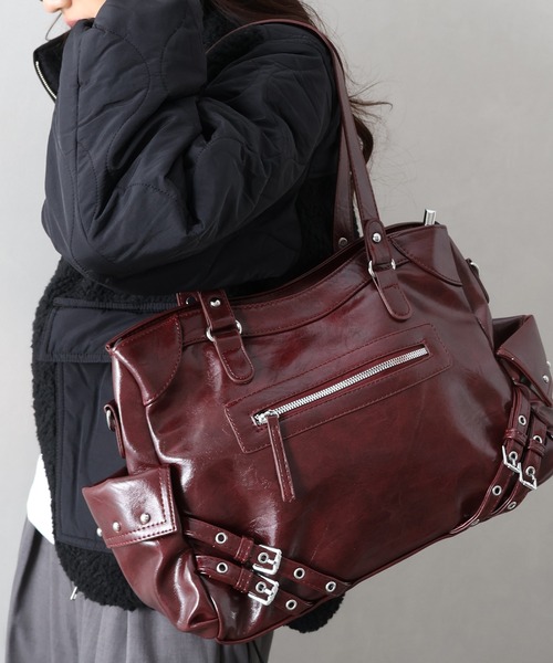 SpRay（スプレイ）の「ハトメベルト付ボストンＢＡＧ（ボストンバッグ・レディース・ブラック/ライトベージュ/ボルドー・FREE）」の3枚目の写真