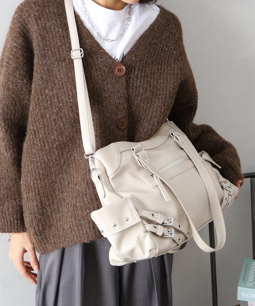 SpRay（スプレイ）の「ハトメベルト付ボストンＢＡＧ（ボストンバッグ・レディース・ブラック/ライトベージュ/ボルドー・FREE）」の11枚目の写真