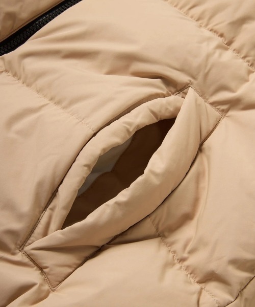 FIRST DOWN(ファーストダウン)の「FIRST DOWN BUBBLE DOWN JKT MICROFT(R)(ファーストダウン バブルダウンジャケット マイクロフト)(ダウンジャケット/コート・メンズ・パープル/マスタード/ベージュ系/ホワイト・SMALL/MEDIUM/LARGE/X-LARGE/XX-LARGE)」の11枚目の写真