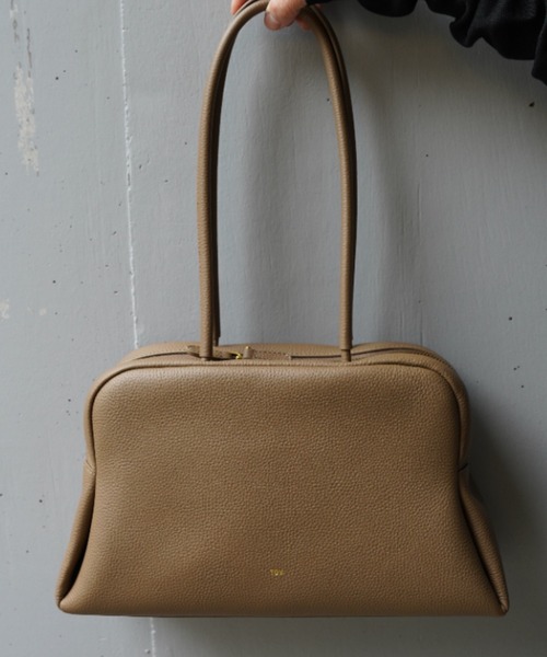 tov（トーヴ）の「TOV(トーヴ)  PETAL OBLONG BAG M（ハンドバッグ・レディース・グレー/ブラウン/ブラック・F）」の13枚目の写真