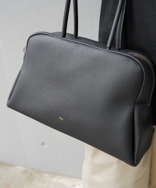 tov（トーヴ）の「TOV(トーヴ)  PETAL OBLONG BAG M（ハンドバッグ・レディース・グレー/ブラウン/ブラック・F）」の5枚目の写真